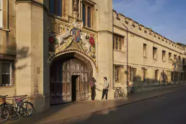 Christ's College, Cambridge, main gate on St Andrew's Street